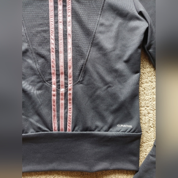 Women's XS Adidas Zip Up Jacket - Picture 3 of 9